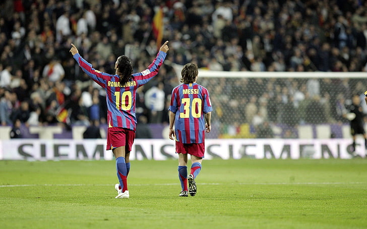 ronaldinho-lionel-messi-leo-messi-footballers-wallpaper-preview